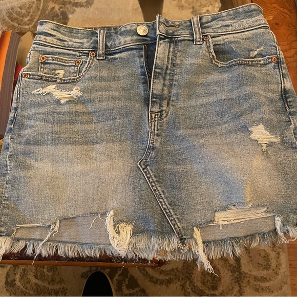 American Eagle high rise mini distressed denim jean‎ skirt new with tags size 10 - Picture 2 of 11